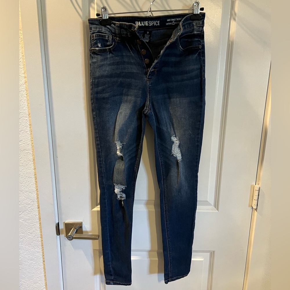 Blue Soice Women’s jeans, size 9. Lightly used.